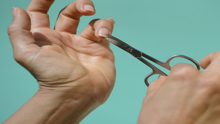What Makes Nail Scissors in UK Different from Regular Scissors in 2023