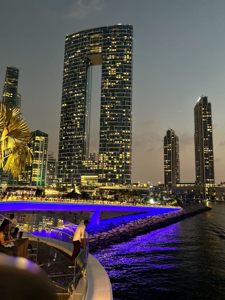 7 Reasons why a yacht party in Dubai is must try