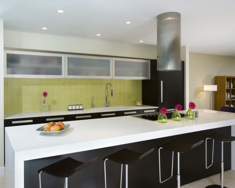 Caesarstone Snow: The Cool and Crisp Trend in Kitchen Design